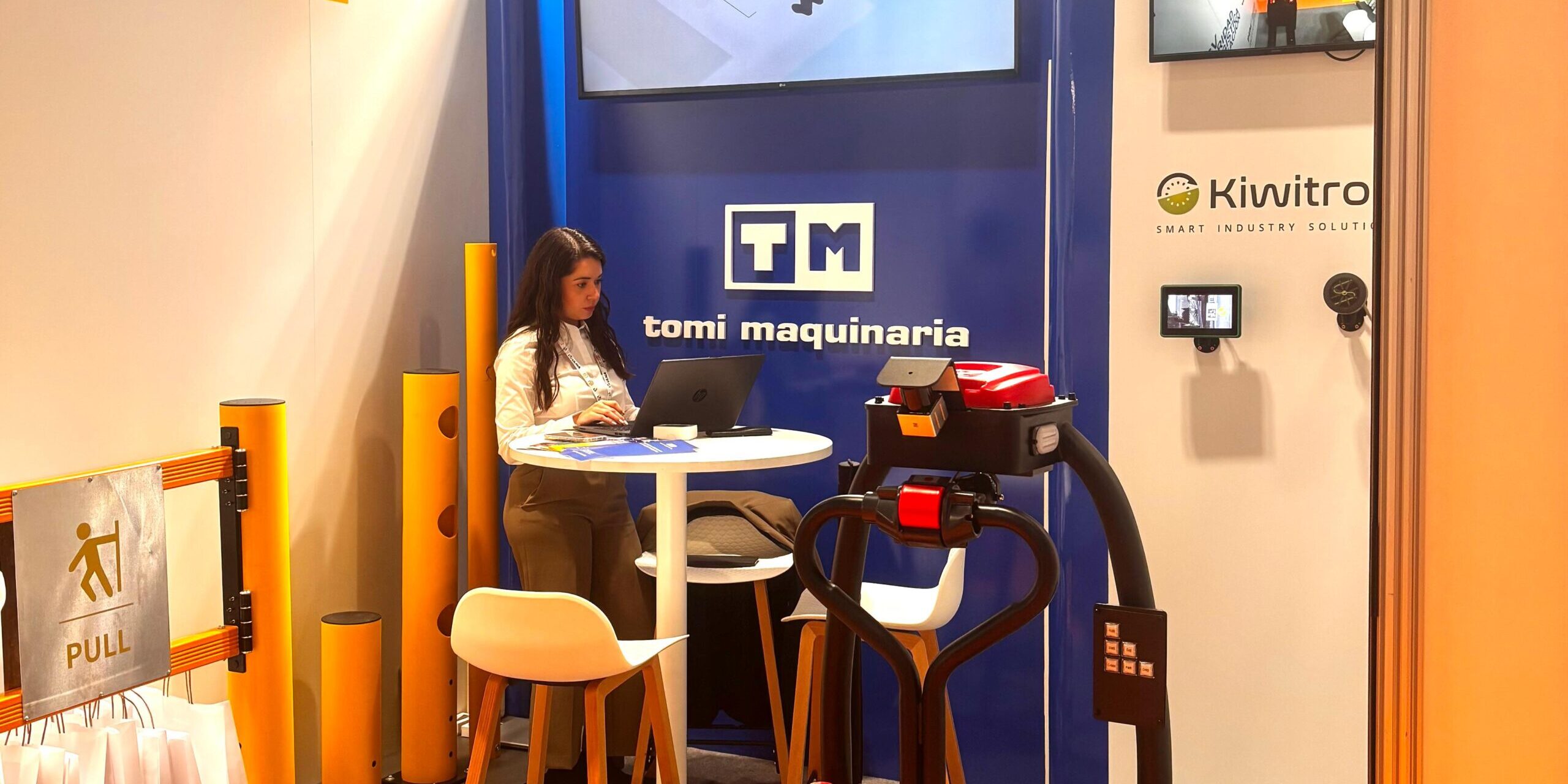 tomi maquinaria ifema 2025 logistic & automation tomi maquinaria ifema 2025 logistic & automation